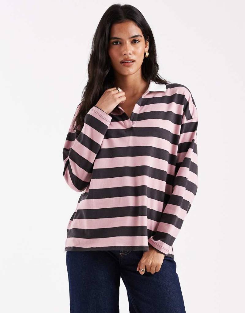 ASOS DESIGN - Langärmeliges Rugby-T-Shirt mit Streifen in Schokobraun und Mauve-Brown von ASOS DESIGN
