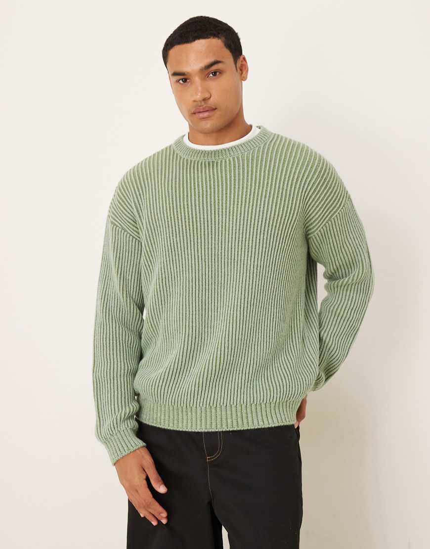 ASOS DESIGN - Langärmliger Relaxed-Fit-Strickpullover in gestreiftem Khaki mit Rundhalsausschnitt-Grün ASOS DESIGN - Langärmliger Relaxed-Fit-Strickpullover in gestreiftem Khaki mit Rundhalsausschnitt-Grün von ASOS DESIGN