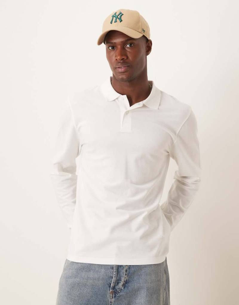ASOS DESIGN - Elegantes langärmliges Poloshirt aus Pikee in Weiß von ASOS DESIGN