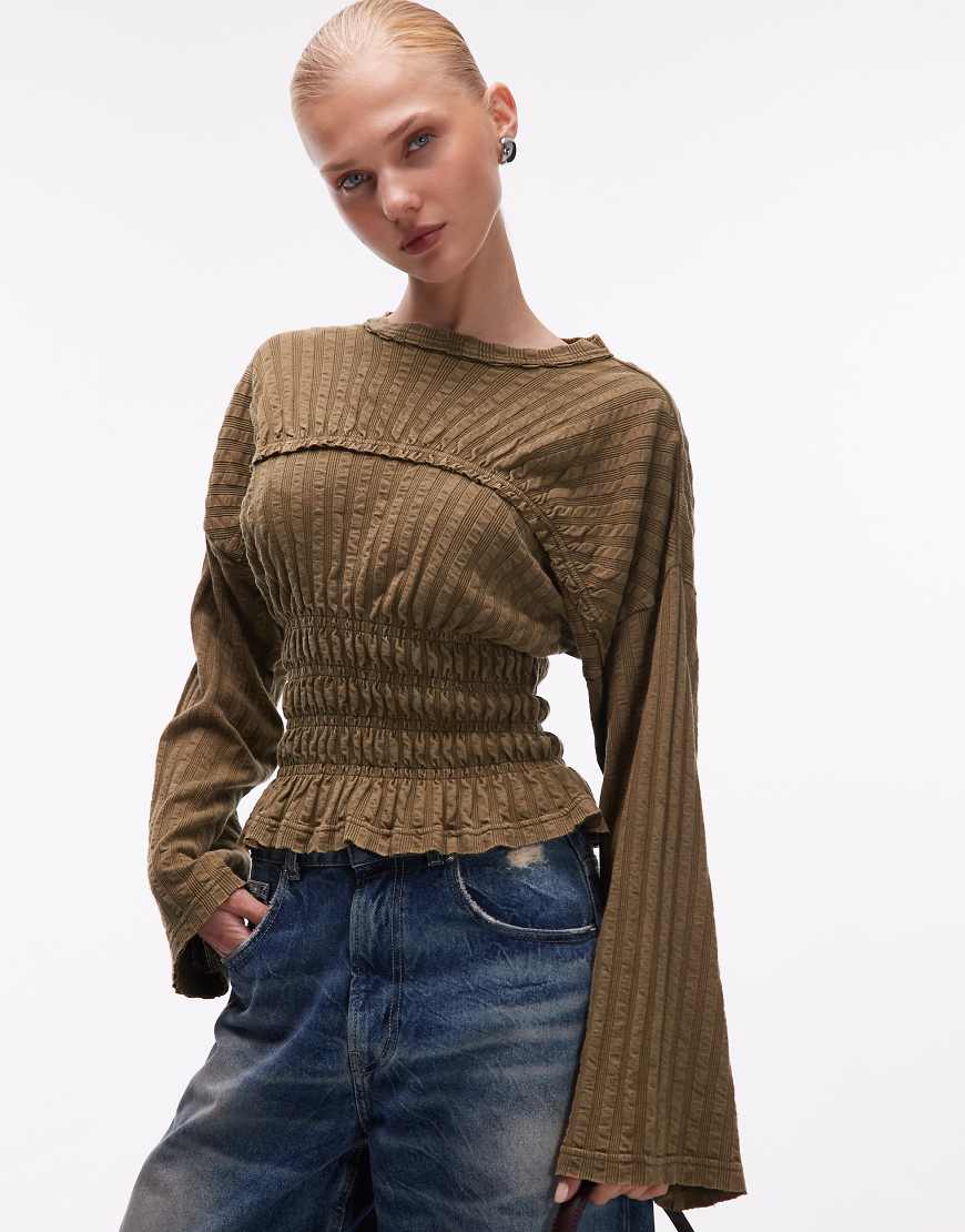 ASOS DESIGN - Langärmliges, geripptes Shirt in Khaki mit gesmokter Taille und Strukturdesign-Grün von ASOS DESIGN