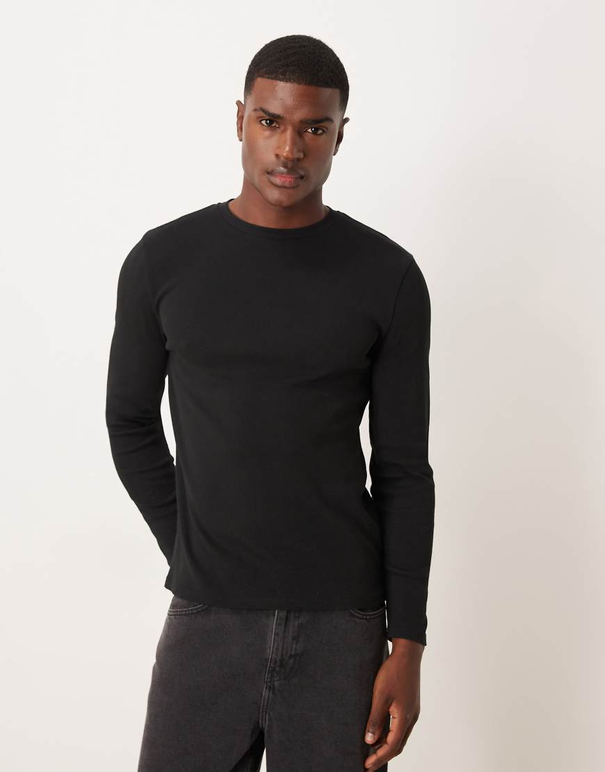 ASOS DESIGN - Langärmliges, geripptes Slim-Fit-Shirt in Schwarz von ASOS DESIGN