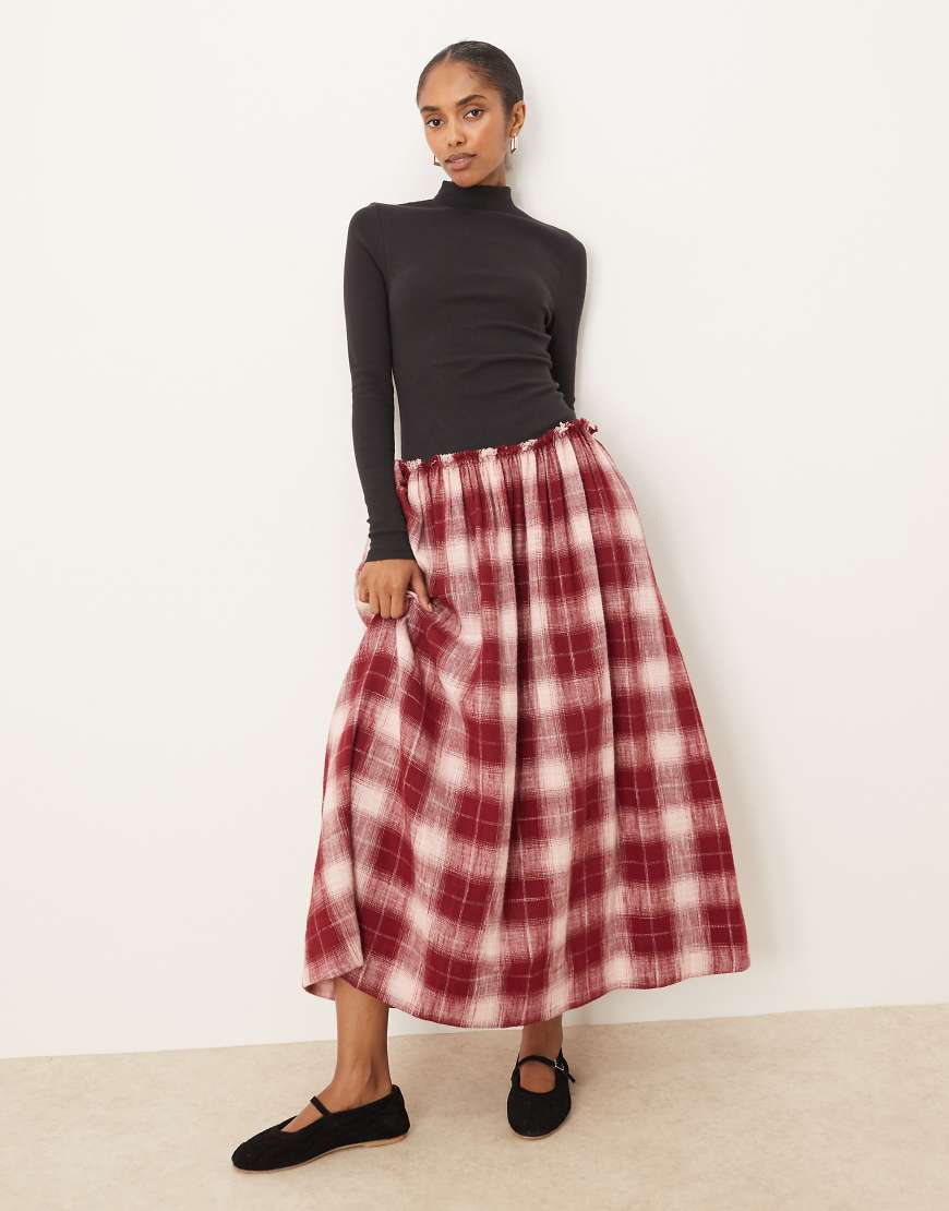 ASOS DESIGN - Langärmliges, hochgeschlossenes, hybrides Maxikleid in rot kariert-Bunt von ASOS DESIGN