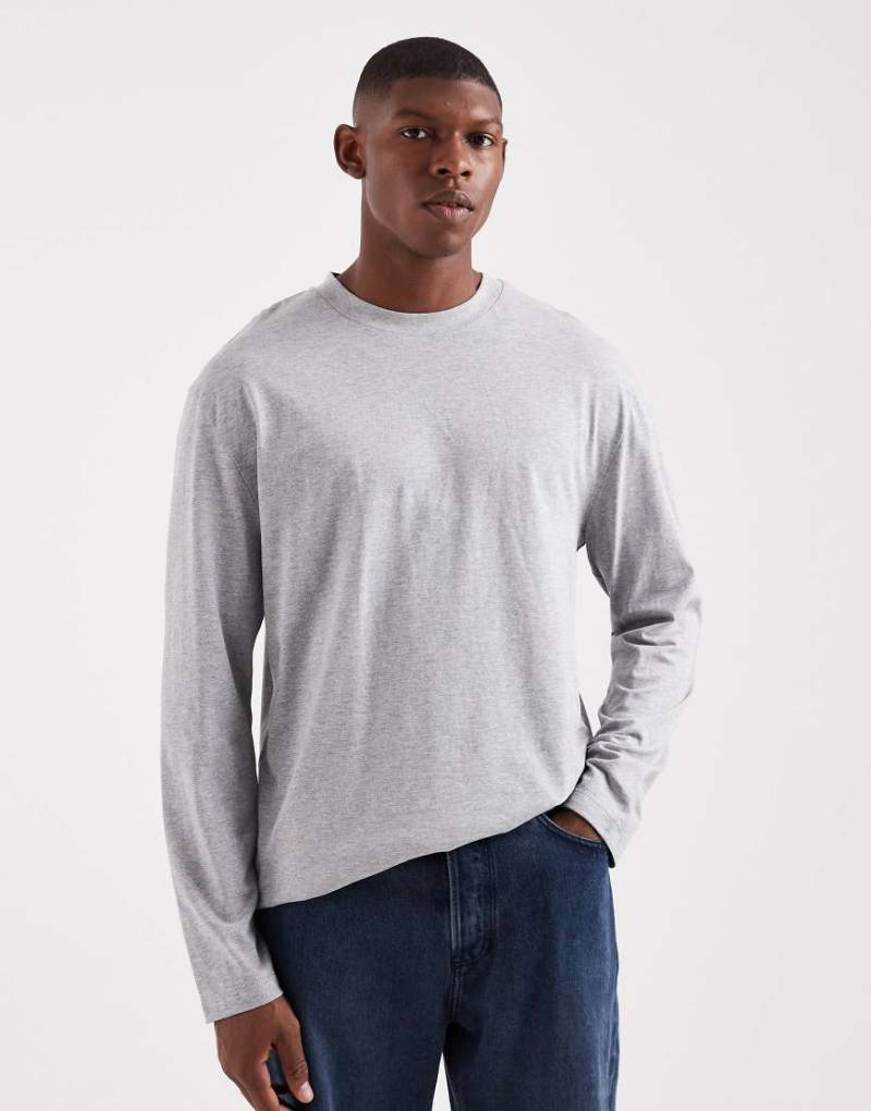 ASOS DESIGN - Langärmliges, locker geschnittenes Basic-T-Shirt in meliertem Grau von ASOS DESIGN