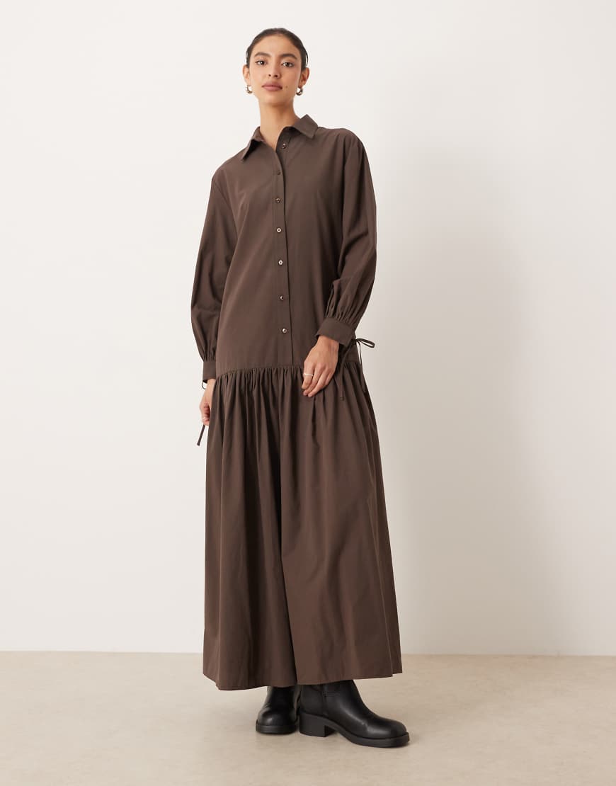 ASOS DESIGN - Langärmliges Maxi-Hemdkleid in Schokobraun mit Bindedetail-Brown von ASOS DESIGN