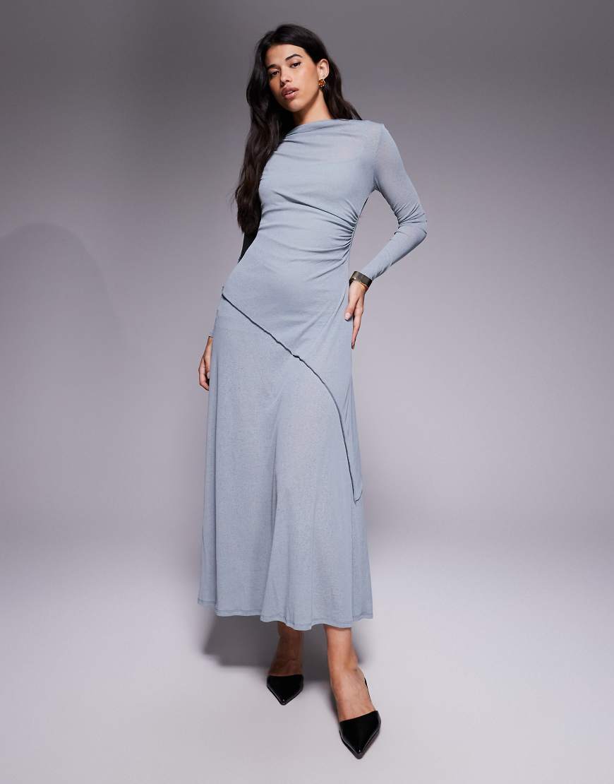 ASOS DESIGN - Langärmliges Maxikleid in Grau mit Drapierung ASOS DESIGN - Langärmliges Maxikleid in Grau mit Drapierung von ASOS DESIGN