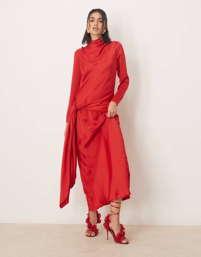 ASOS DESIGN - Langärmliges Maxikleid in Rot mit Bindedetail von ASOS DESIGN