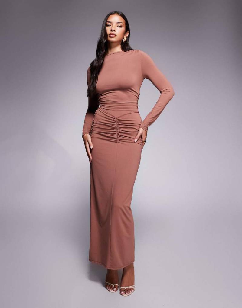 ASOS DESIGN - Langärmliges Maxikleid in Schokobraun mit gerafftem Korsett-Detail und Schnürung am Rücken-Brown von ASOS DESIGN