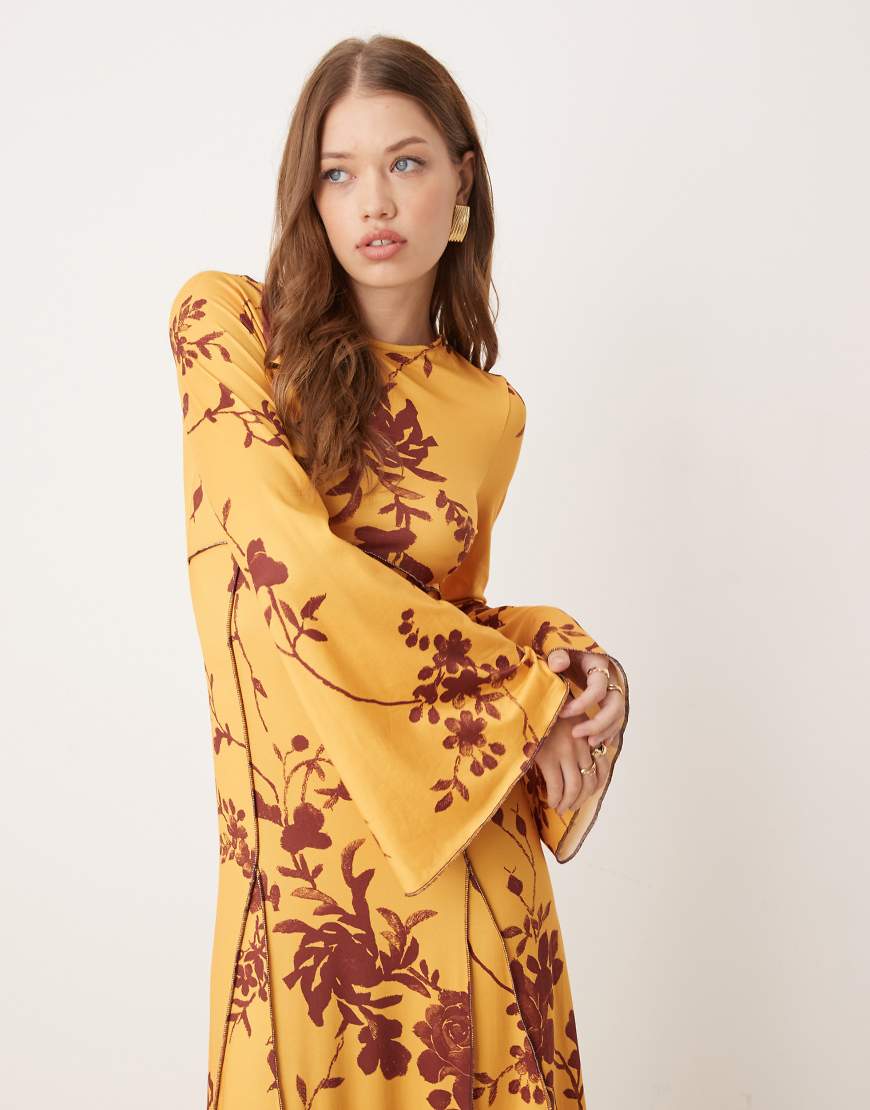 ASOS DESIGN - Langärmliges Midaxi-Boho-Kleid in Pfirsich mit Blumenmuster-Bunt ASOS DESIGN - Langärmliges Midaxi-Boho-Kleid in Pfirsich mit Blumenmuster-Bunt von ASOS DESIGN