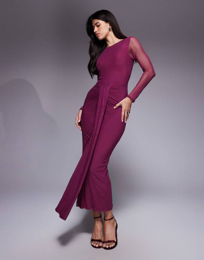 ASOS DESIGN - Langärmliges Netzstoff-Maxikleid in Pflaumenlila mit Rückenausschnitt, U-Boot-Ausschnitt und Schärpe von ASOS DESIGN