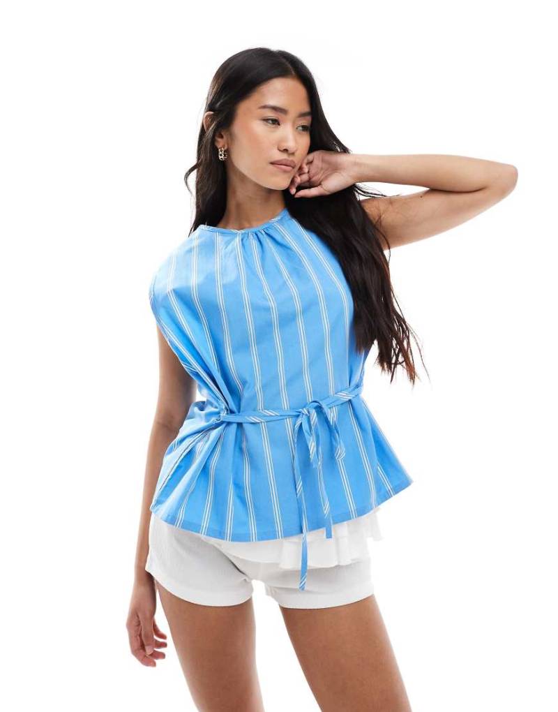 ASOS DESIGN - Langärmliges Oberteil in Ecru mit Taillengürtel-Weiß von ASOS DESIGN