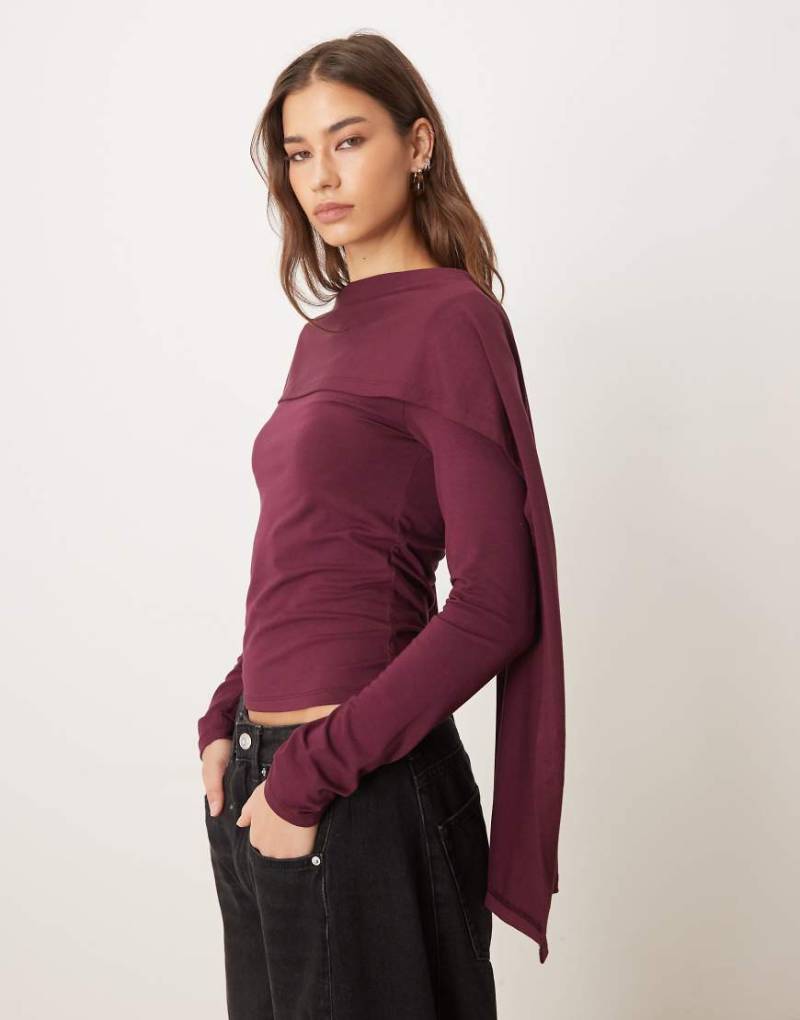 ASOS DESIGN - Langärmliges Oberteil in Feigenrot mit drapiertem Schaldetail-Lila von ASOS DESIGN