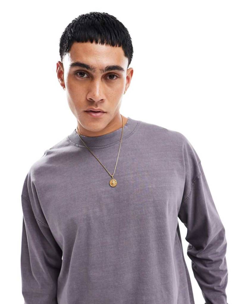 ASOS DESIGN - Langärmliges Oversize-Shirt in verwaschenem Anthrazit-Grau von ASOS DESIGN