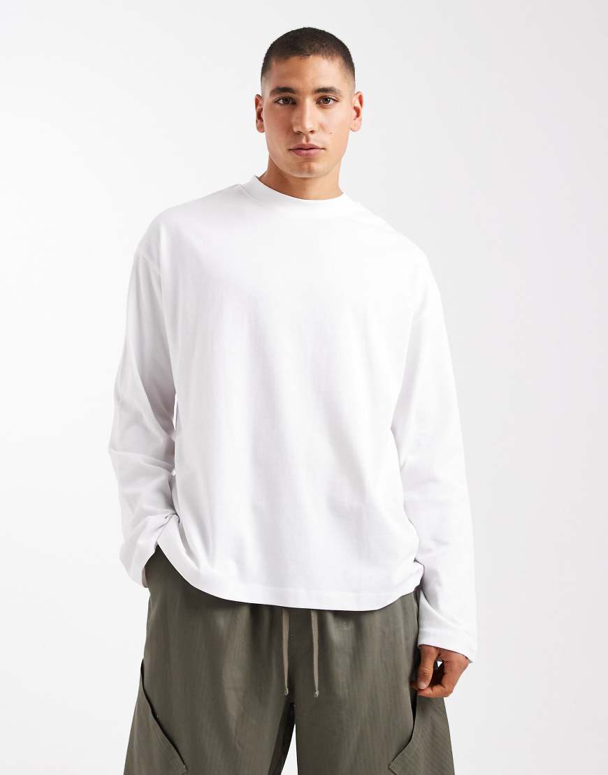 ASOS DESIGN - Langärmliges Oversize-T-Shirt aus schwerem Material in Weiß von ASOS DESIGN
