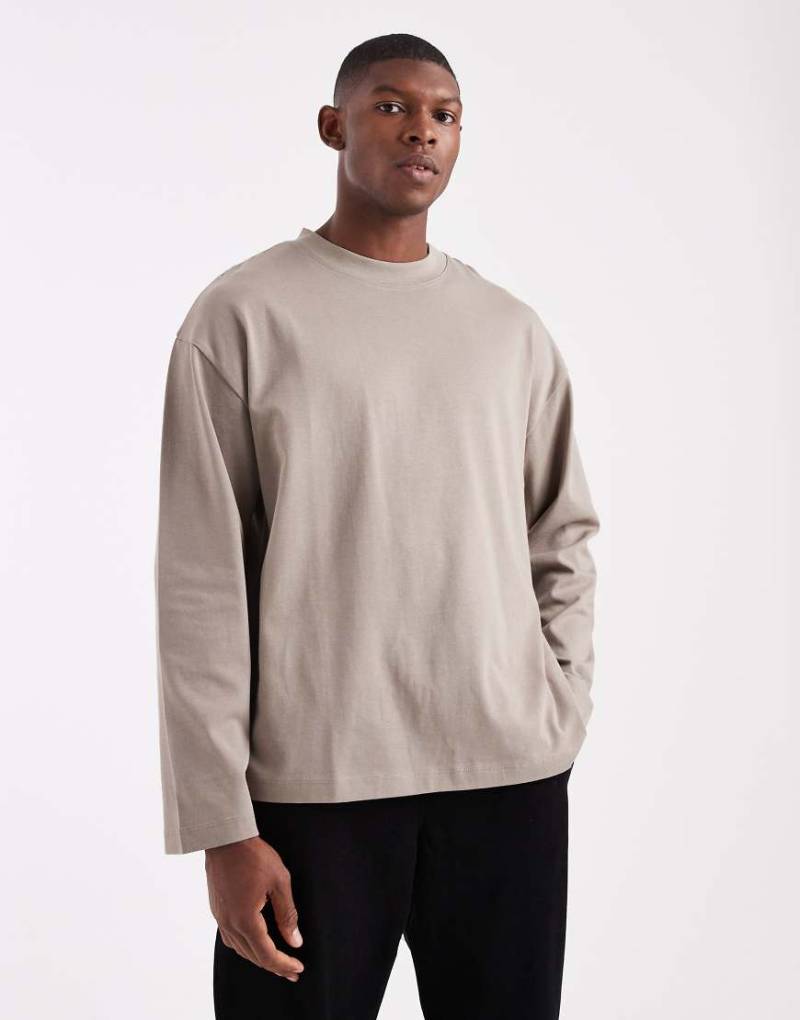 ASOS DESIGN - Langärmliges Oversize-T-Shirt aus schwerem Stoff in Steinbeige-Neutral von ASOS DESIGN