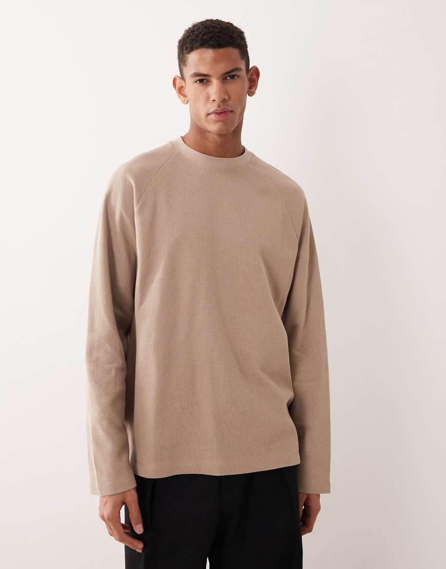 ASOS DESIGN - Langärmliges Oversize-T-Shirt in Beige mit Waffelstruktur und Raglanärmeln-Neutral von ASOS DESIGN