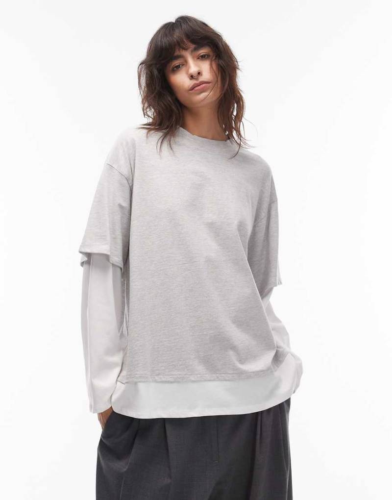 ASOS DESIGN - Langärmliges Oversized-T-Shirt in Weiß und Graumeliert im Lagen-Look-Bunt von ASOS DESIGN