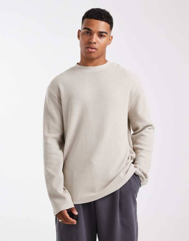 ASOS DESIGN - Langärmliges Relaxed Fit Shirt aus schwerem Stoff in Beige mit Waffelstruktur-Neutral von ASOS DESIGN