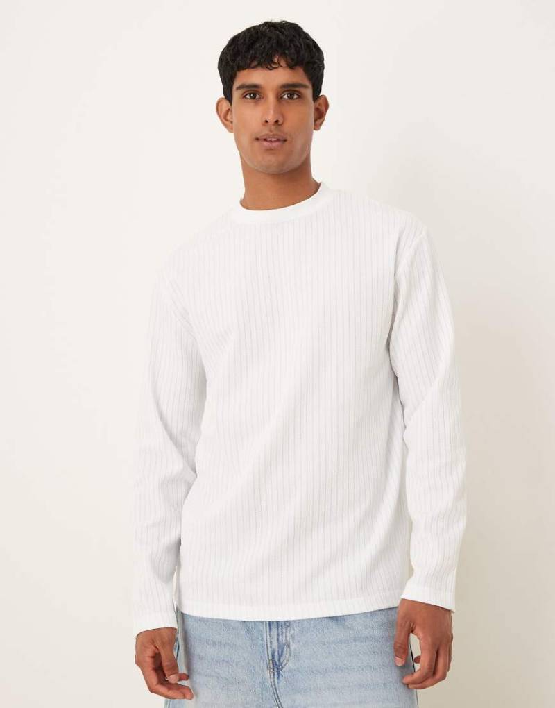 ASOS DESIGN - Langärmliges, schweres Relaxed-Fit-T-Shirt mit Strukturstreifen in Blau und Wollweiß von ASOS DESIGN
