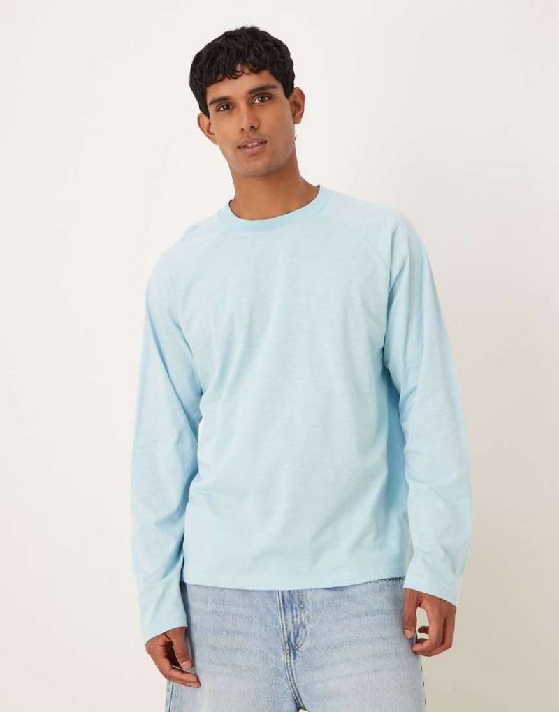 ASOS DESIGN - Langärmliges Relaxed-Fit-T-Shirt in Hellblau mit Struktur von ASOS DESIGN