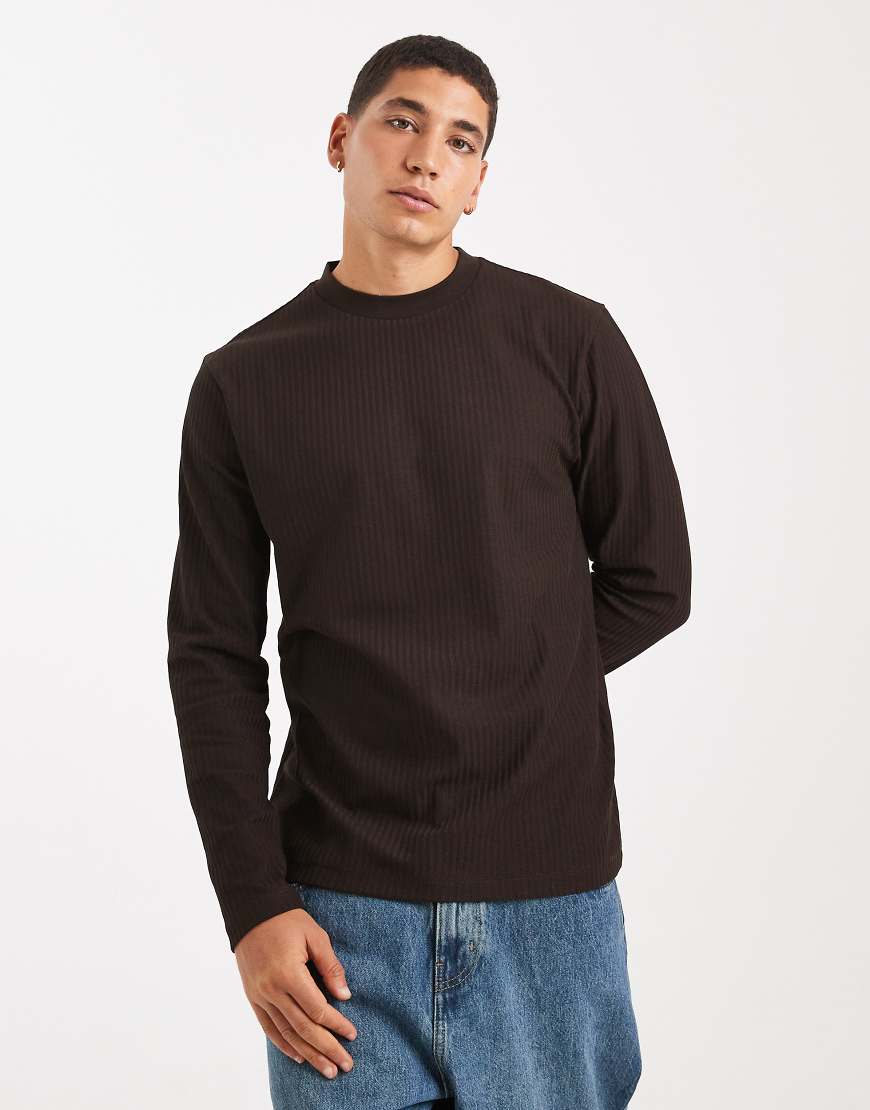 ASOS DESIGN - Langärmliges Shirt in Braun mit Strukturmuster und Rundhalsausschnitt-Brown von ASOS DESIGN