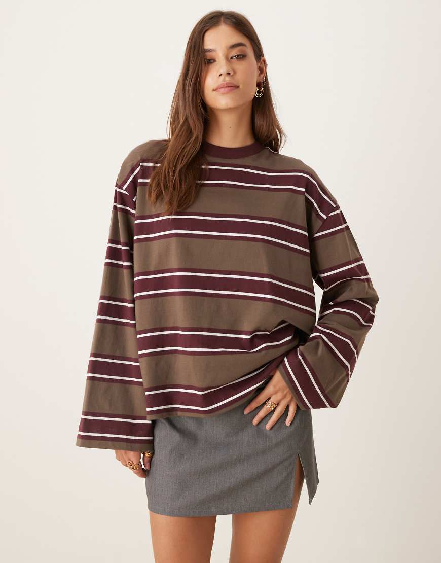 ASOS DESIGN - Langärmliges Skater-T-Shirt in Khaki gestreift-Bunt von ASOS DESIGN