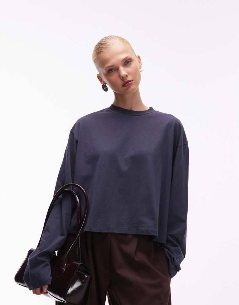 ASOS DESIGN - Langärmliges T-Shirt in Marineblau mit kastigem, kurzem Schnitt-Grün von ASOS DESIGN