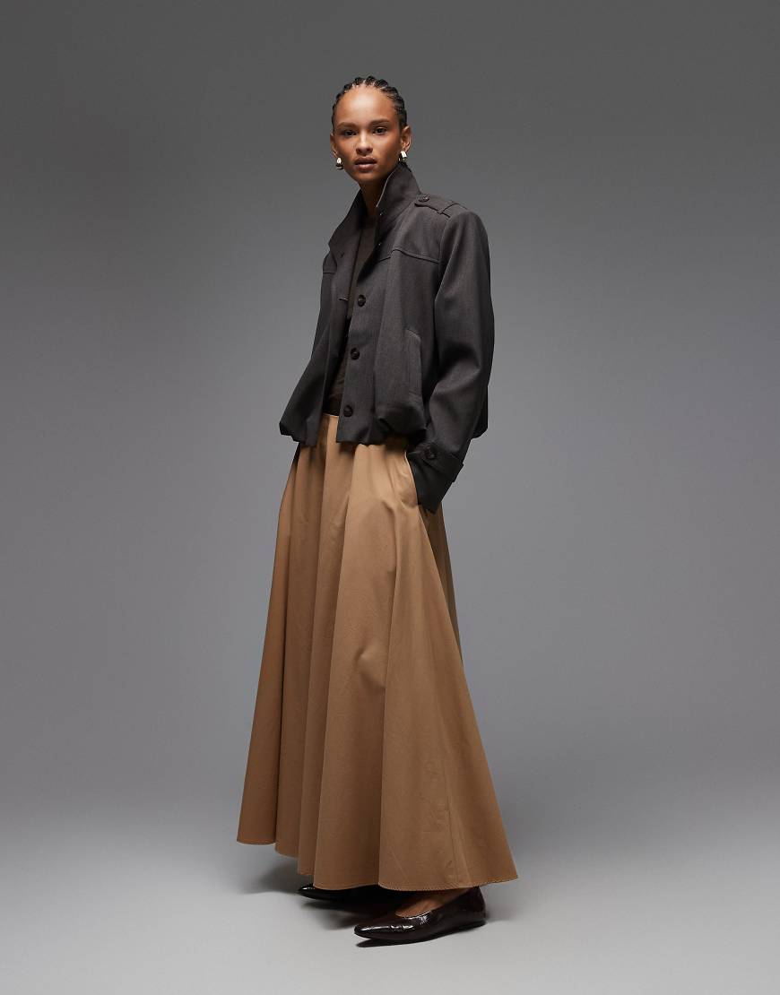 ASOS DESIGN - Langer A-Linien-Tellerrock in Camel-Neutral ASOS DESIGN - Langer A-Linien-Tellerrock in Camel-Neutral von ASOS DESIGN