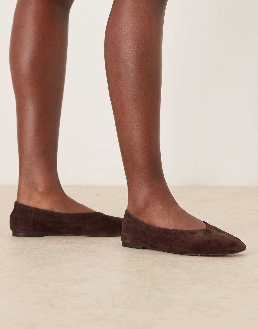 ASOS DESIGN - Lawn - Hochwertige Ballerinas aus Wildleder in Schokobraun-Brown von ASOS DESIGN
