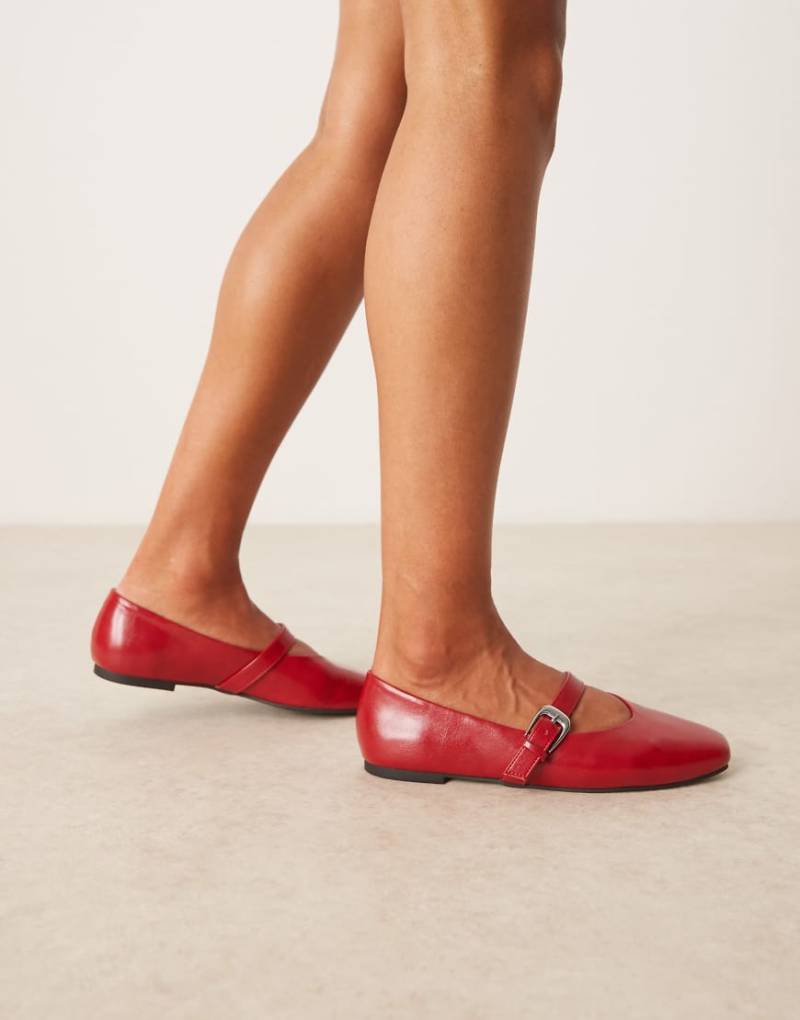 ASOS DESIGN - Leah - Mary-Jane-Ballerinas in Kirschrot von ASOS DESIGN