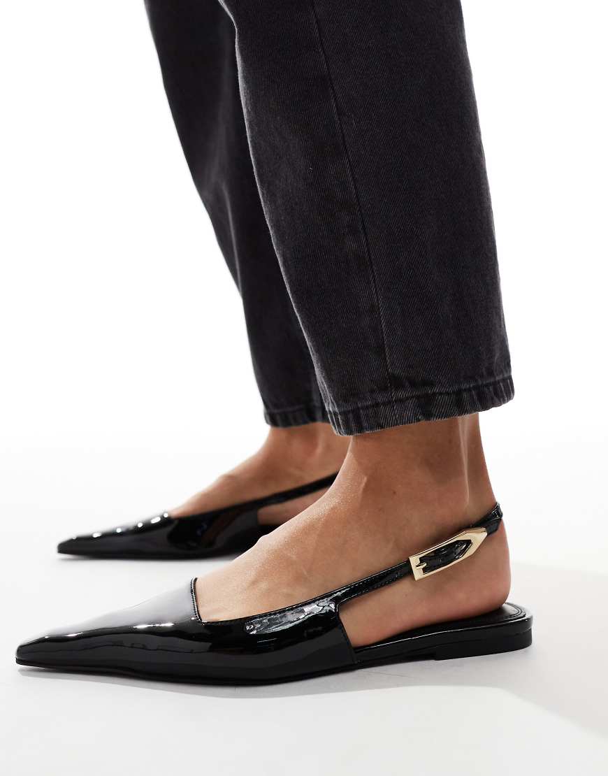 ASOS DESIGN - Leash - Ballerinas in Schwarz mit Fersenriemchen ASOS DESIGN - Leash - Ballerinas in Schwarz mit Fersenriemchen von ASOS DESIGN