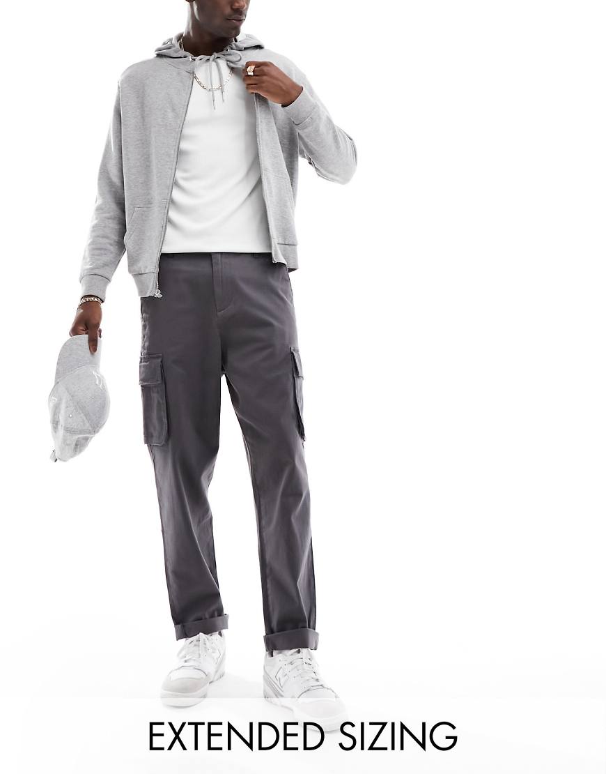 ASOS DESIGN - Legere Cargohose in verwaschenem Schwarz von ASOS DESIGN