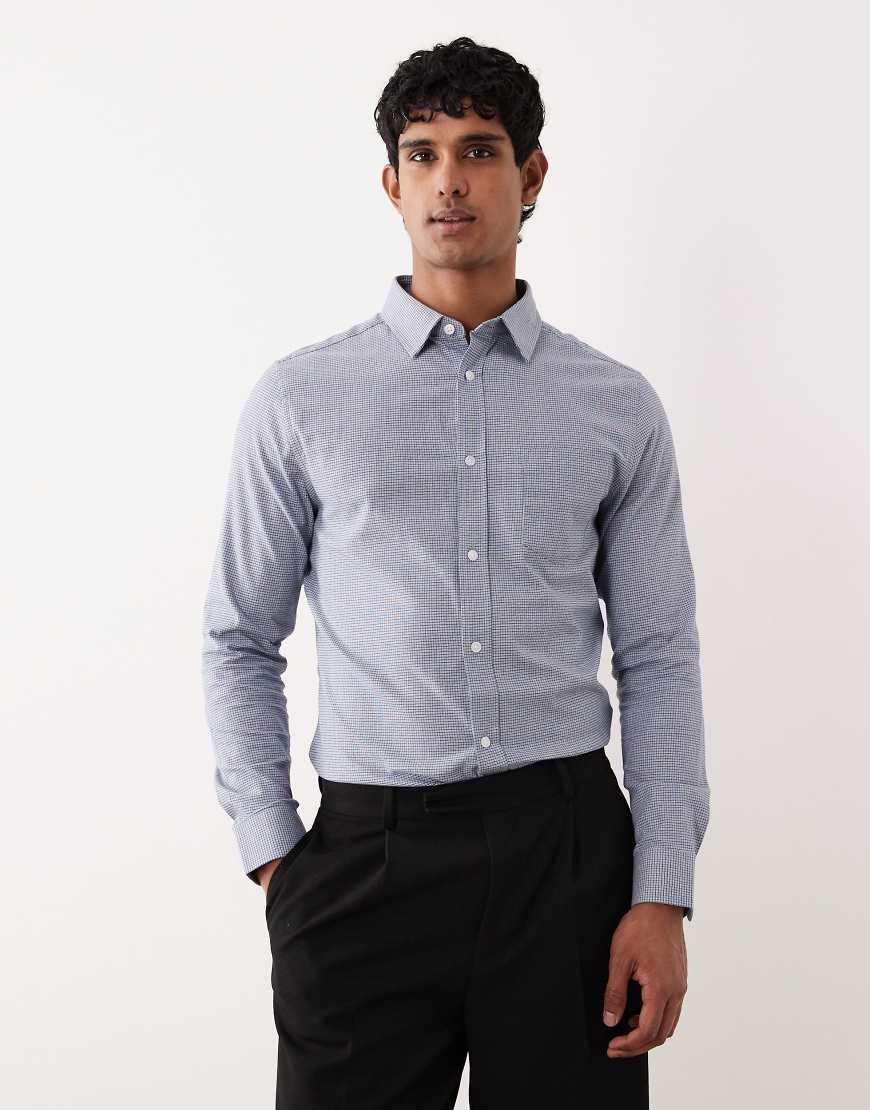ASOS DESIGN - Leicht zu bügelndes Slim-Fit-Hemd in kariertem Blau von ASOS DESIGN