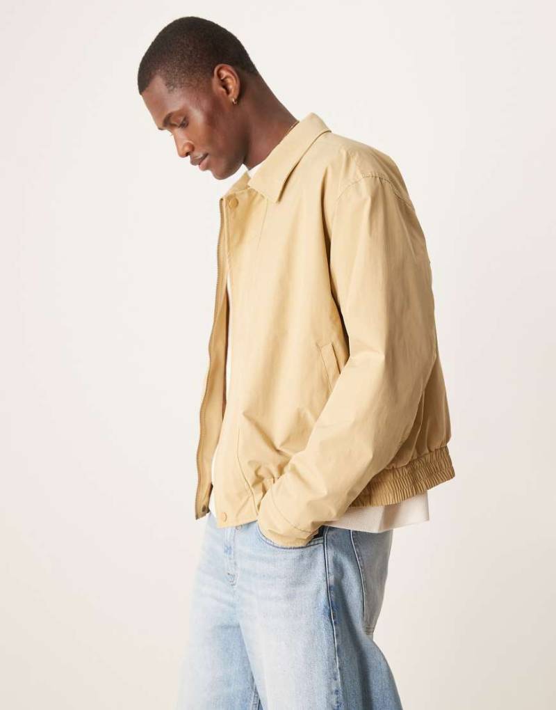 ASOS DESIGN - Leichte Harrington-Jacke in Steinbeige-Neutral von ASOS DESIGN