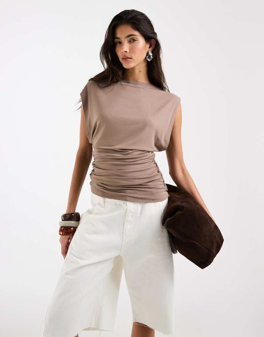 ASOS DESIGN - Leichtes Tanktop in Steinbeige mit Raffung-Neutral von ASOS DESIGN