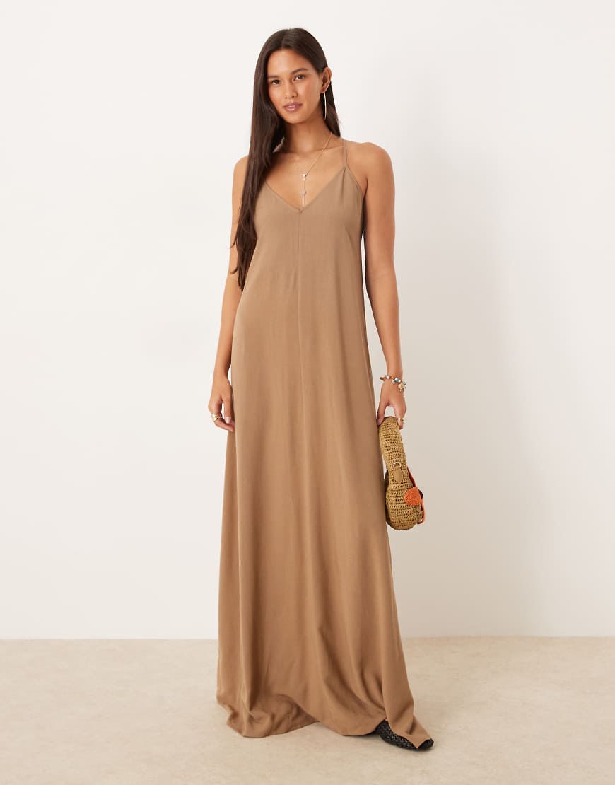 ASOS DESIGN - Leinenmix-Maxikleid in Braun mit Riemchen-Trägern ASOS DESIGN - Leinenmix-Maxikleid in Braun mit Riemchen-Trägern von ASOS DESIGN