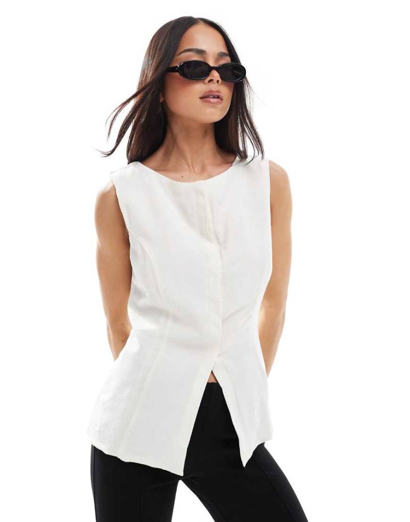 ASOS DESIGN - Leinenmix-Weste in Ecru mit U-Boot-Ausschnitt-Weiß von ASOS DESIGN
