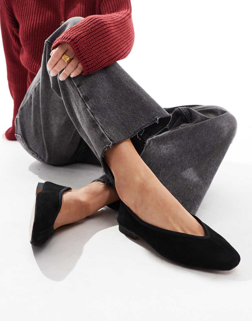 ASOS DESIGN - Leni - Ballerinas in Schwarz ASOS DESIGN - Leni - Ballerinas in Schwarz von ASOS DESIGN