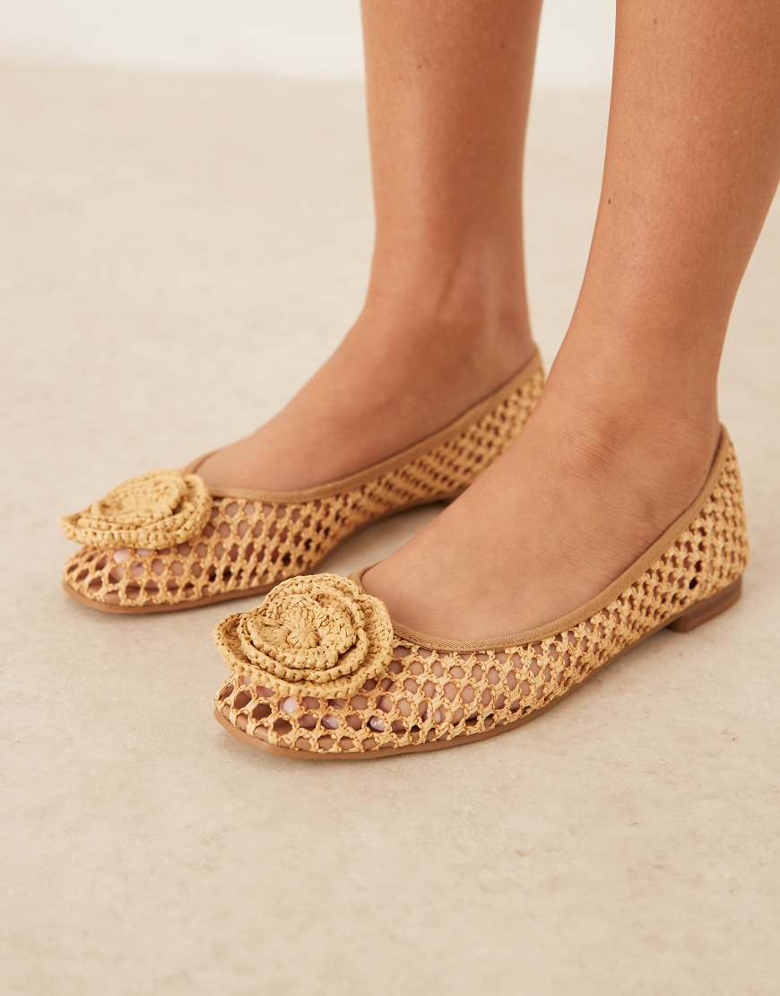 ASOS DESIGN - Lilypad - Gewebte Ballerinas mit Häkel-Blume-Neutral ASOS DESIGN - Lilypad - Gewebte Ballerinas mit Häkel-Blume-Neutral von ASOS DESIGN