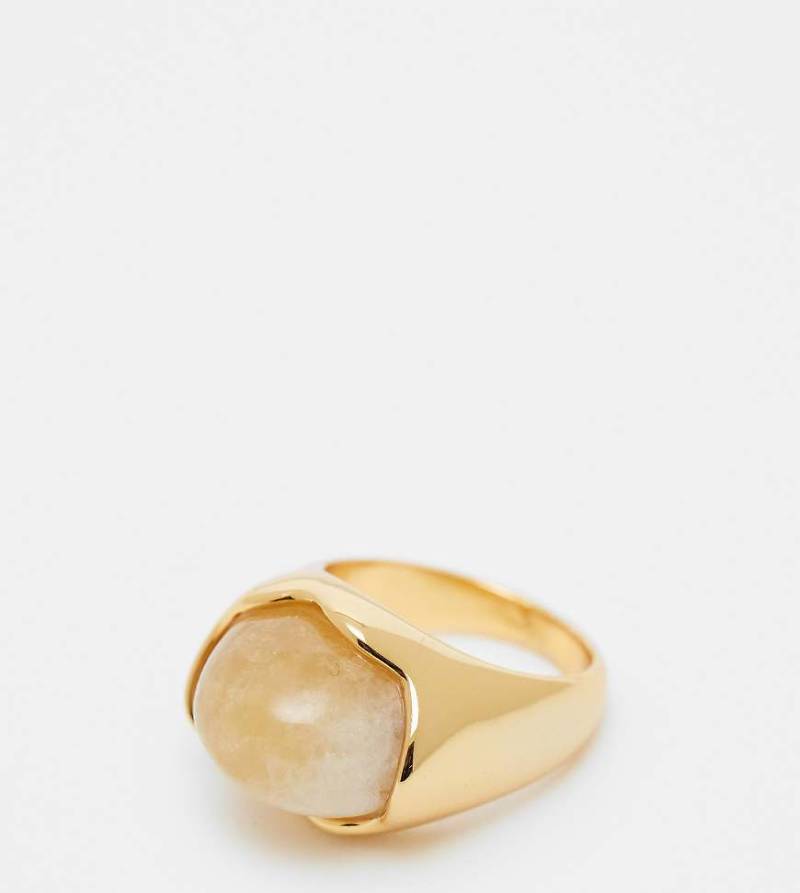 ASOS DESIGN - Premium - Ring mit Bernstein-Halbedelstein und 14-Karat-Vergoldung-Goldfarben von ASOS DESIGN