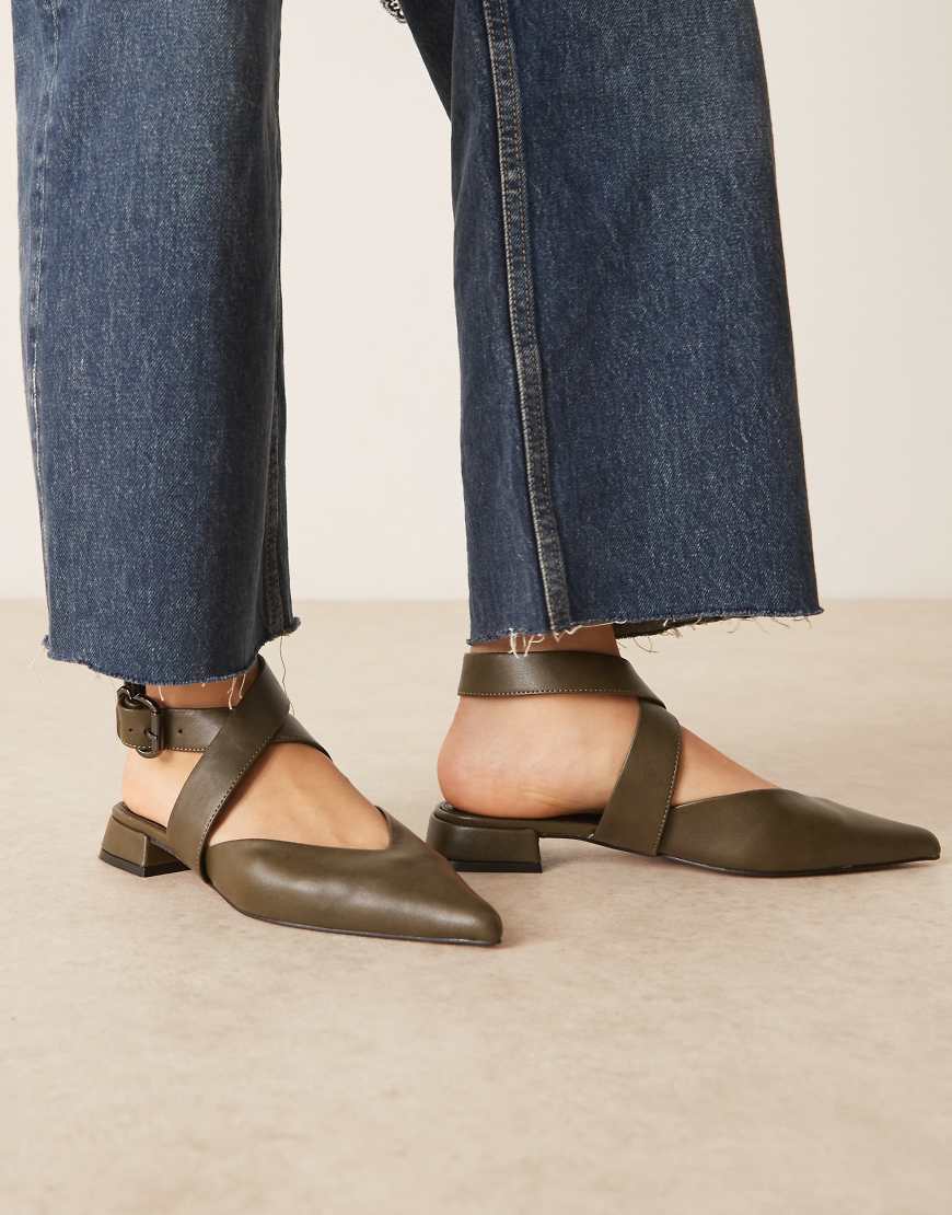 ASOS DESIGN - Lirienne - Ballerinas in Grün von ASOS DESIGN