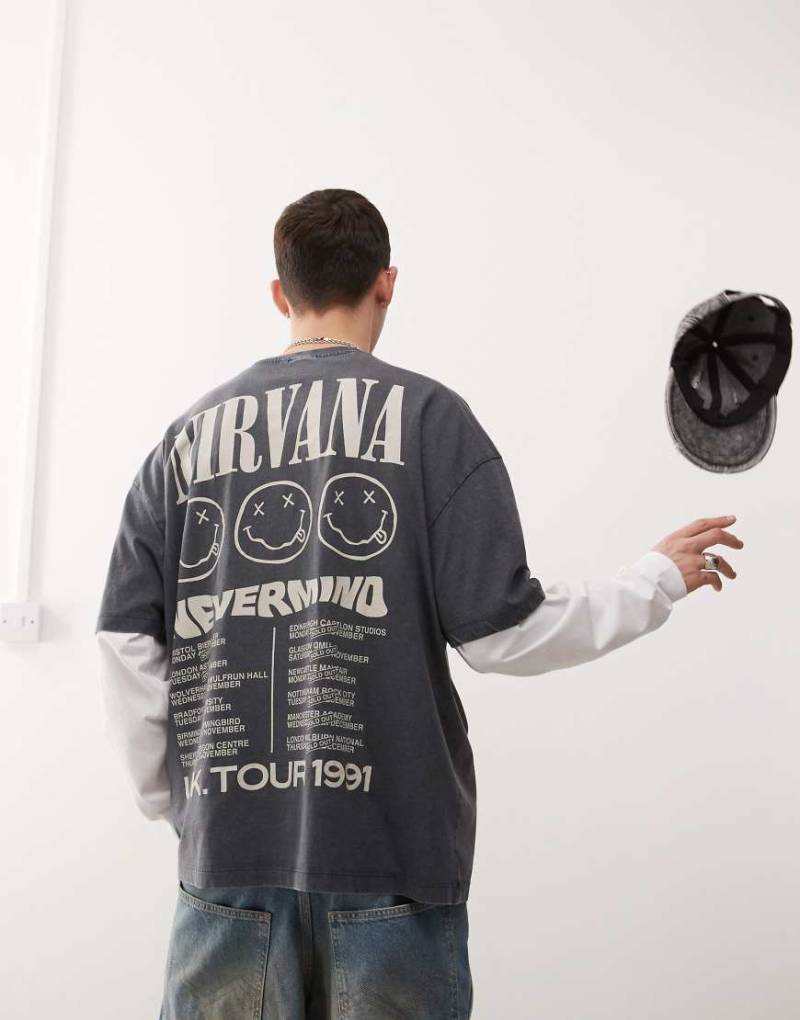 ASOS DESIGN - Lizenziertes Unisex-T-Shirt in verwaschenem Schwarz mit Oversize-Schnitt und „Nirvana Nevermind"-Schaumprints von ASOS DESIGN