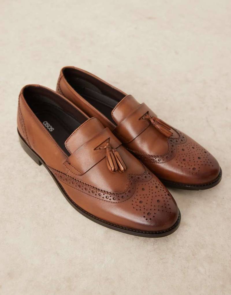 ASOS DESIGN - Loafer im Budapester-Stil aus hellbraunem Leder mit Quasten von ASOS DESIGN