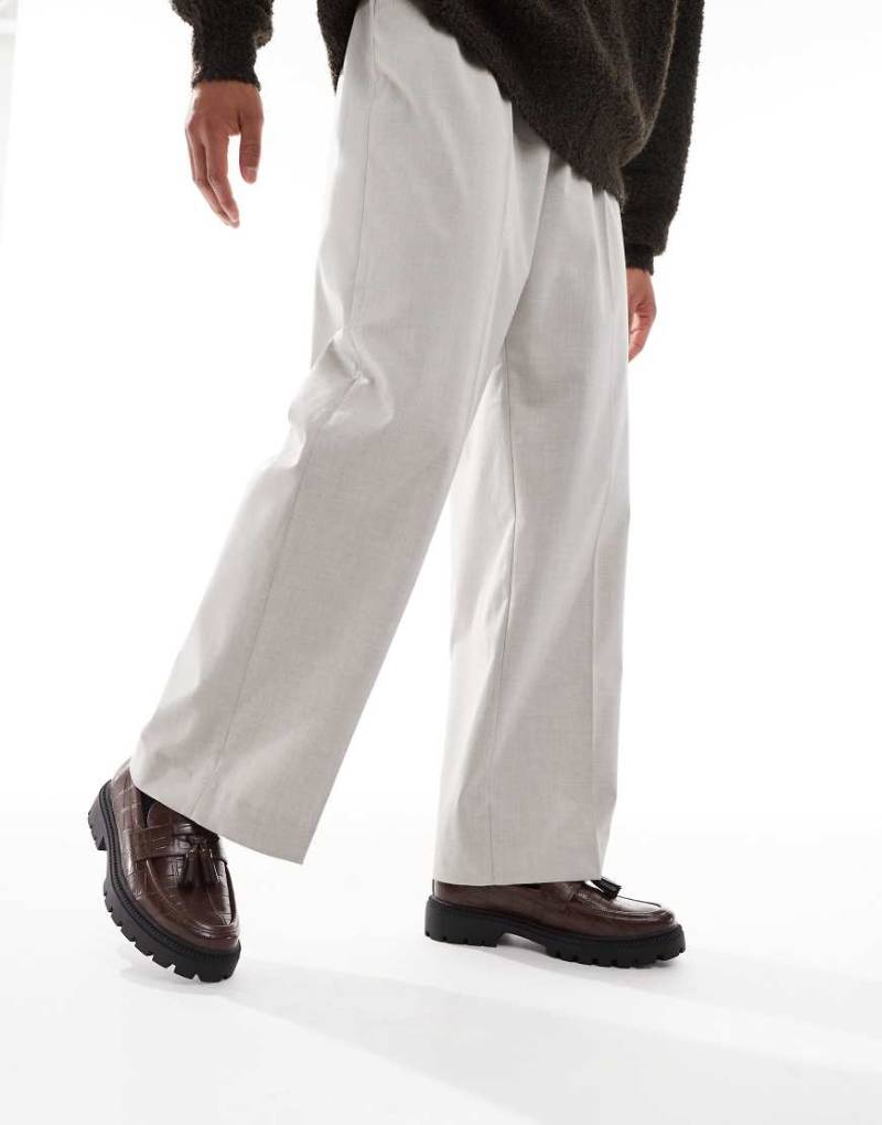 ASOS DESIGN - Loafer in Braun mit Westerndetails auf der Profilsohle-Brown von ASOS DESIGN