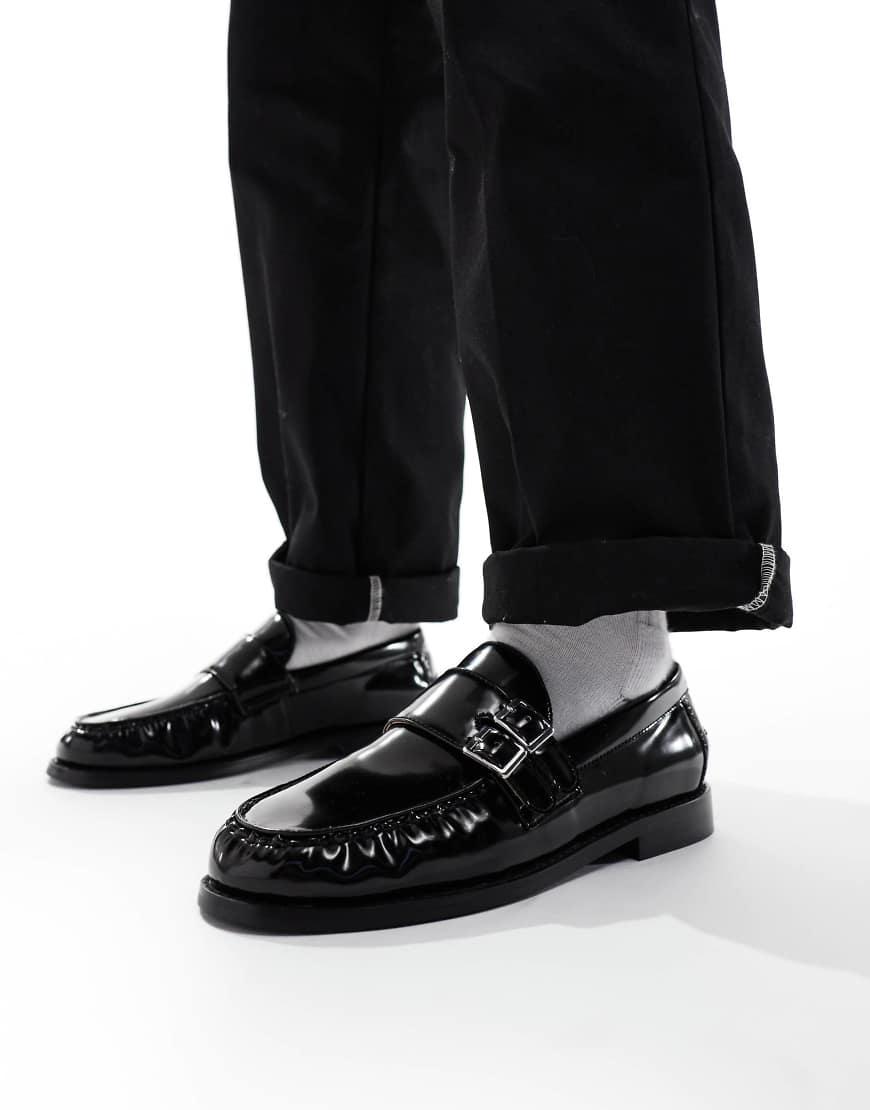 ASOS DESIGN - Loafer in Schwarz mit Schnalle von ASOS DESIGN