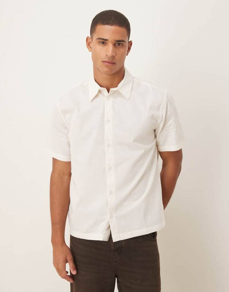 ASOS DESIGN - Locker geschnittene Hemdbluse in Weiß von ASOS DESIGN