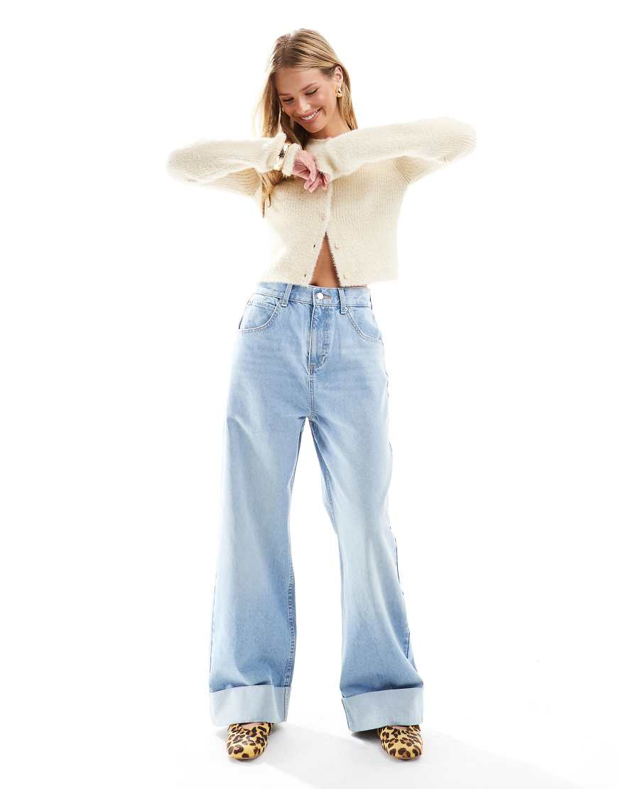 ASOS DESIGN - Locker geschnittene Jeans in Hellblau mit breitem Umschlag-Rosa ASOS DESIGN - Locker geschnittene Jeans in Hellblau mit breitem Umschlag-Rosa von ASOS DESIGN