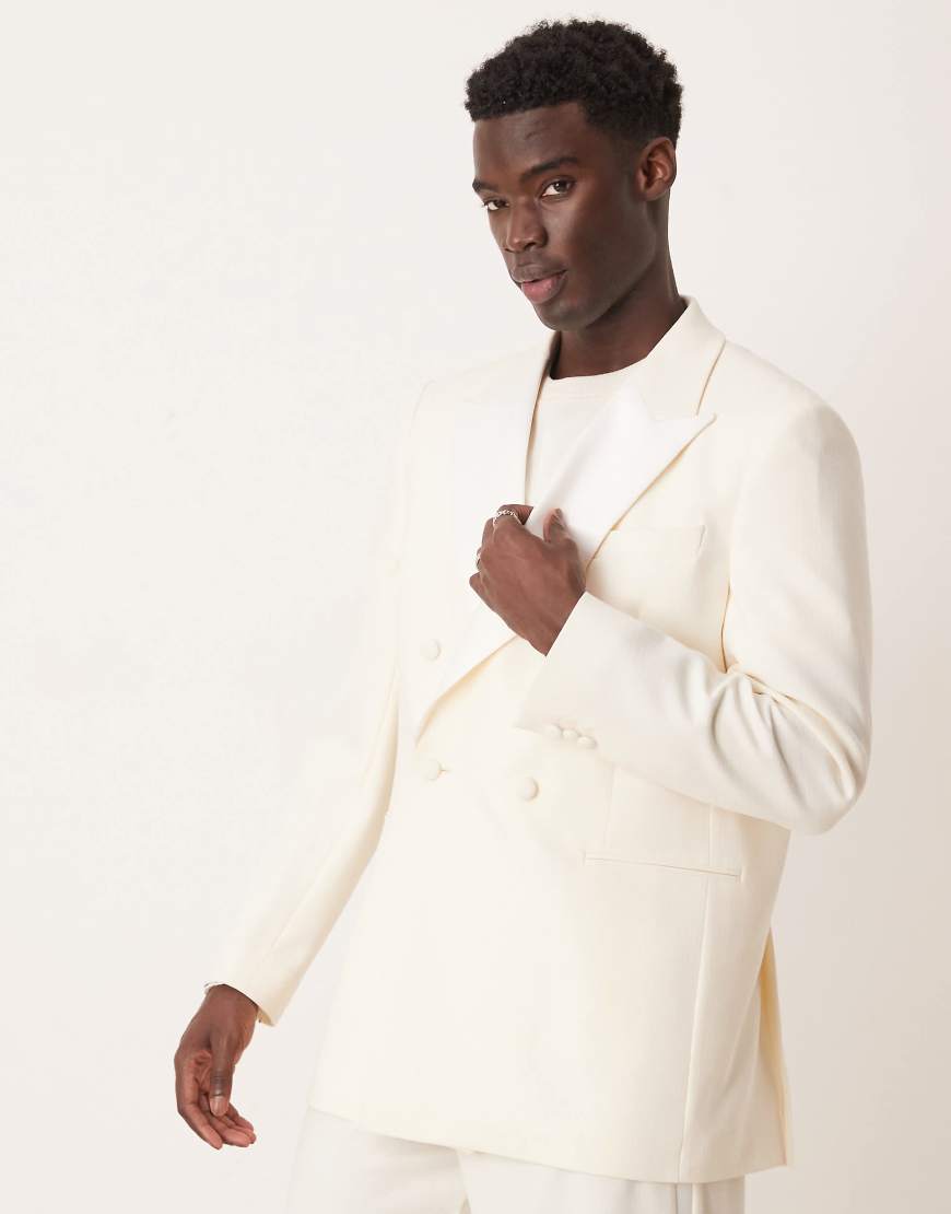 ASOS DESIGN - Locker geschnittene Smoking-Anzugjacke in Creme mit Struktur-Weiß ASOS DESIGN - Locker geschnittene Smoking-Anzugjacke in Creme mit Struktur-Weiß von ASOS DESIGN