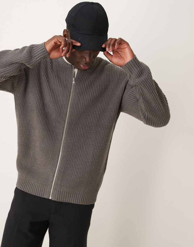 ASOS DESIGN - Locker geschnittene Strick-Bomberjacke in Grau meliert mit Reißverschluss und Patentmuster von ASOS DESIGN