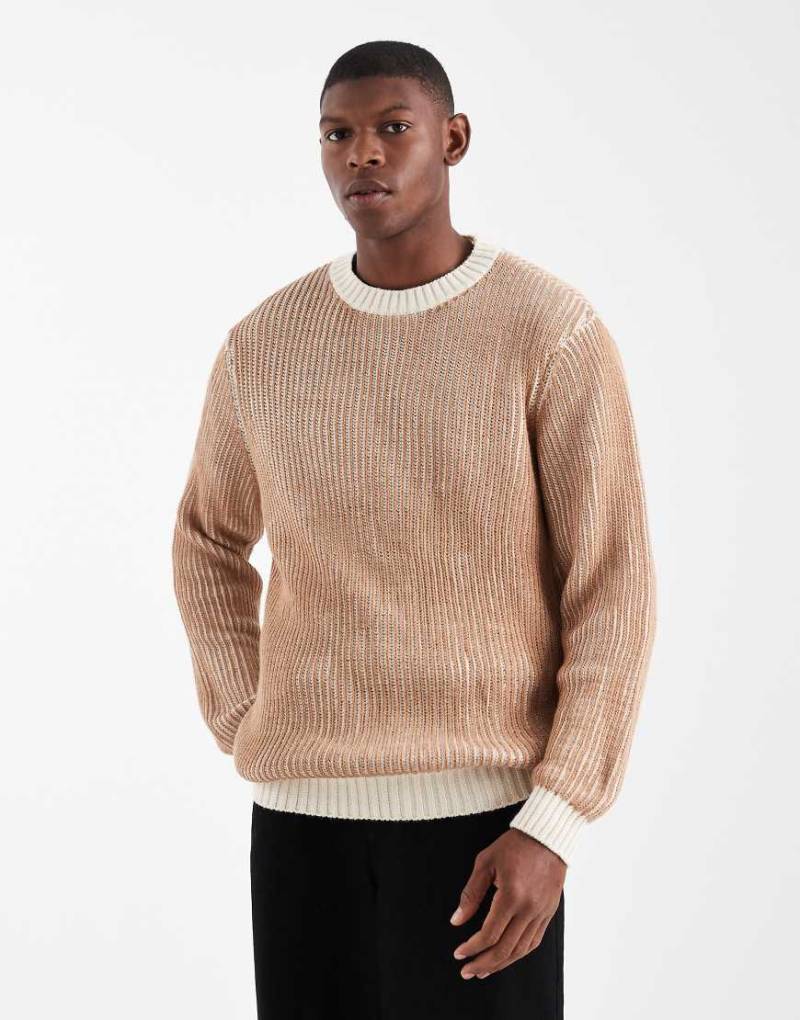 ASOS DESIGN - Locker geschnittener Pullover aus plattiertem Rippstrick in Steinbeige mit Rundhalsausschnitt-Neutral von ASOS DESIGN