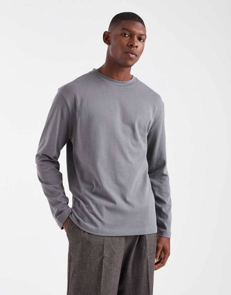 ASOS DESIGN - Locker geschnittenes, langärmliges T-Shirt aus schwerem Stoff in Grau von ASOS DESIGN